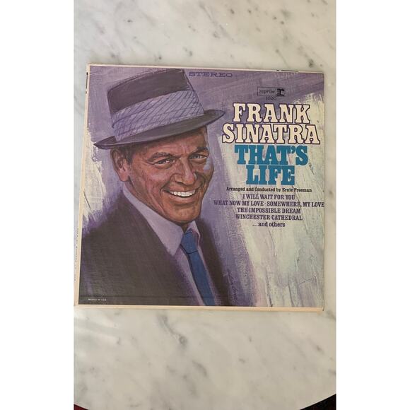 Frank Sinatra "That's Life" Vinyl Record - Picture 1 of 2